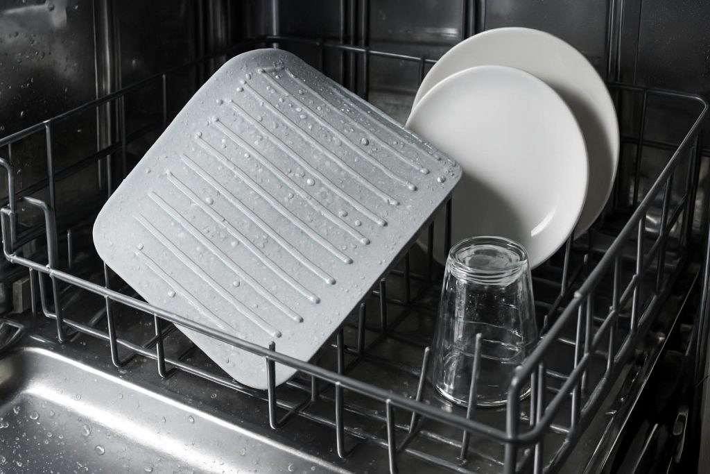 Can You Put a Sink Mat in the Dishwasher? Cleaning Tips & What to Know